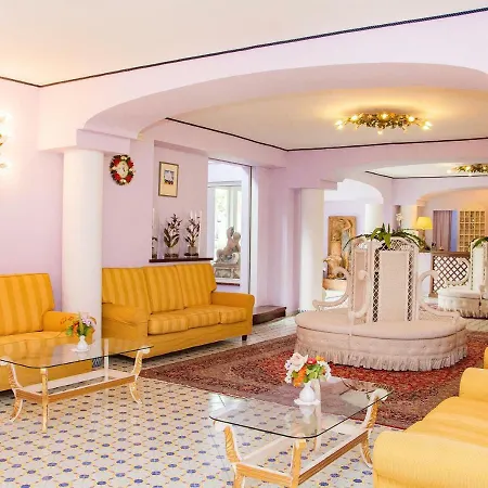 מלון Gran Paradiso