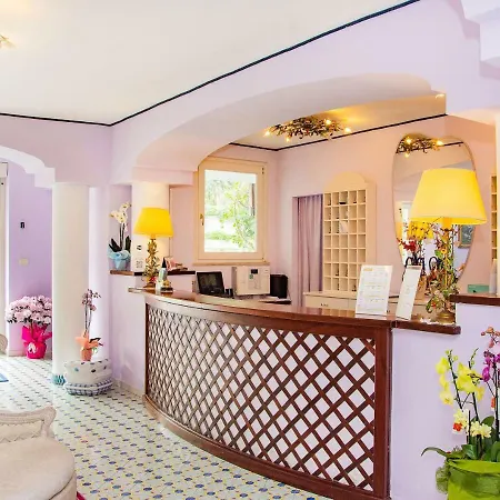 Отель Gran Paradiso 4*