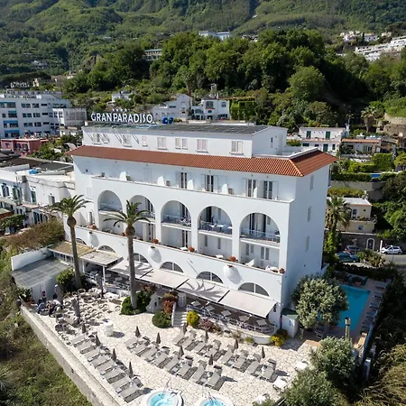 Gran Paradiso Hotel 4*