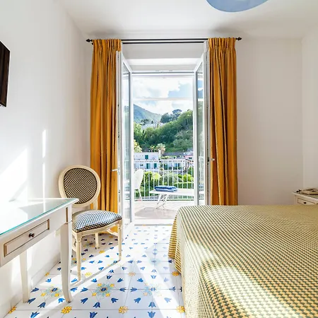 Gran Paradiso Hotel