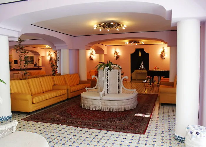 Gran Paradiso Отель 4*